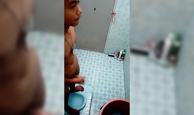 Amature: Asian Twink Bathroom Jerk