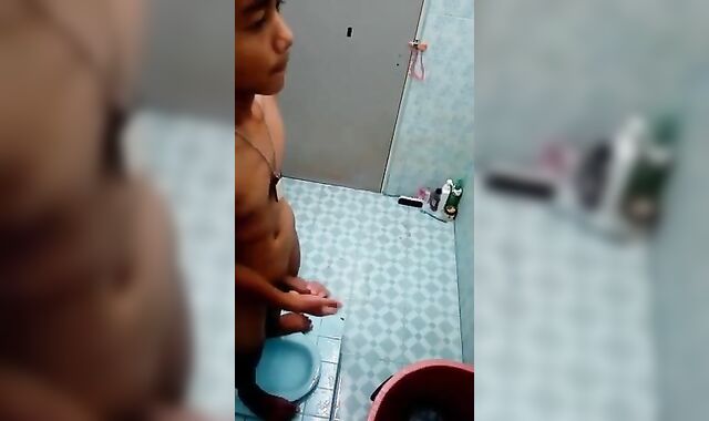 Amature: Asian Twink Bathroom Jerk