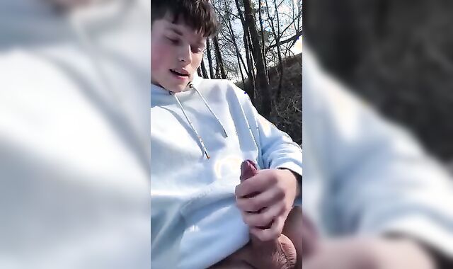 Nice boy cumming loud outside