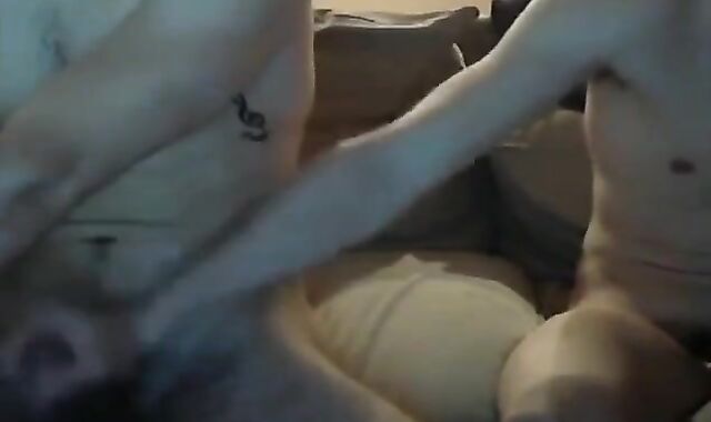webcam friends str8 guys: you training?