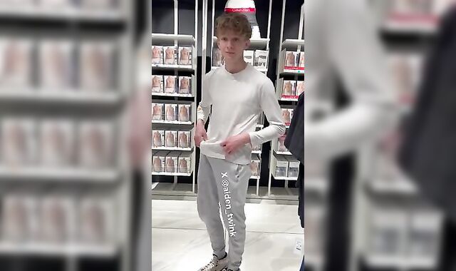 Amature: Public boner,