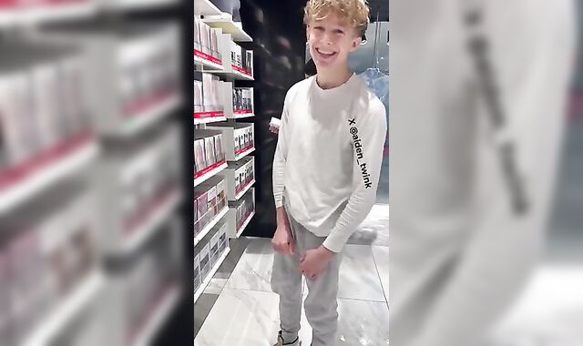 Amature: Public boner,