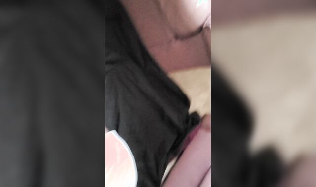 Morning nut while moms upstairs