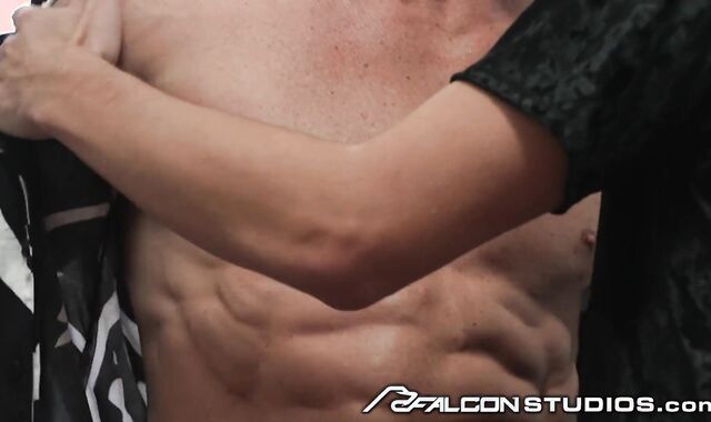 FalconStudios - Cade Maddox Screws Ultra-Supah-Lovely Jock In The Arse - Shae Reynolds