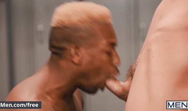 Fellows - Felix Fox Celebrates His Victory By Deep-Sucking His Supah-Shagging-Sizzling Jizm All Over Adrian Hart's six Pack