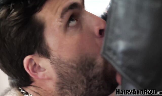 HAIRYANDRAW Bearded Steve Sommers Moist Breeds John Butt Hole