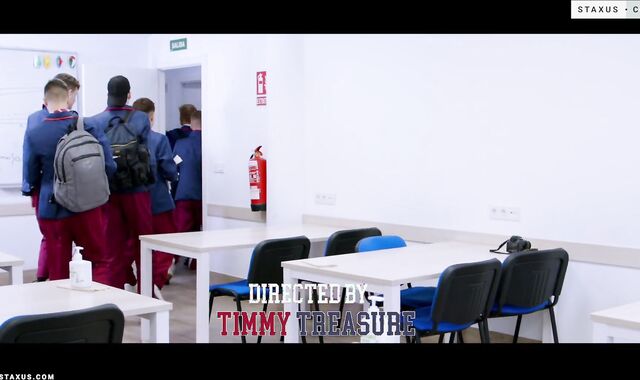 Staxus International School Gig 1