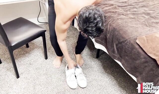 Slick Whore Alfonso Osnaya Opens Broad & Takes Monstrous Blast From YAM-SIZED DARK-HUED WEENIE