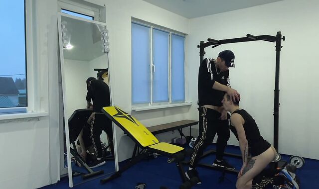 Trainer penetrates school dame rock rock hard with humungous pecker