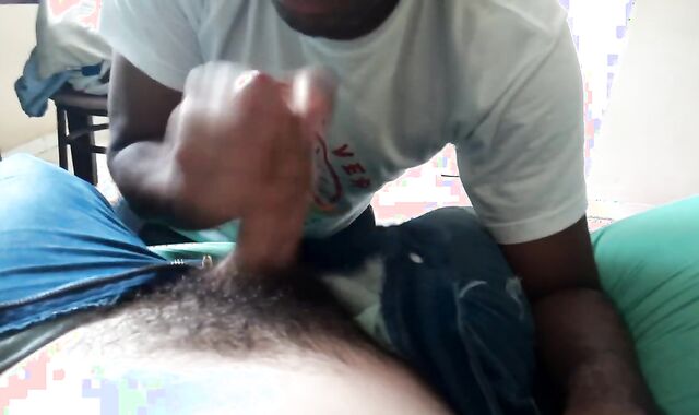 Cruising públic pongo a mamar mi verga a mi cuñado