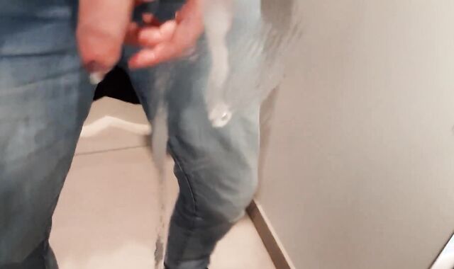 Security guard from next door store masturbates hefty weenie in fitting apartment