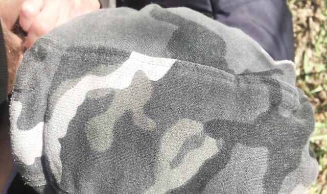 Inhaling my monstrous man-meat in public !