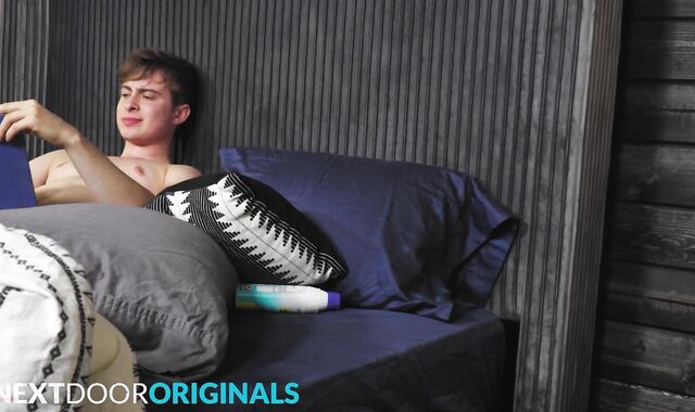 Boy Muscle Nailed By Roomie - Cody Viper, Nico Coopa - NextDoorStudios