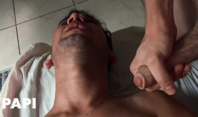 Papi - Leo Goes To Work But His Manager Pablo X And His Homie Monaco Want To Drill Him