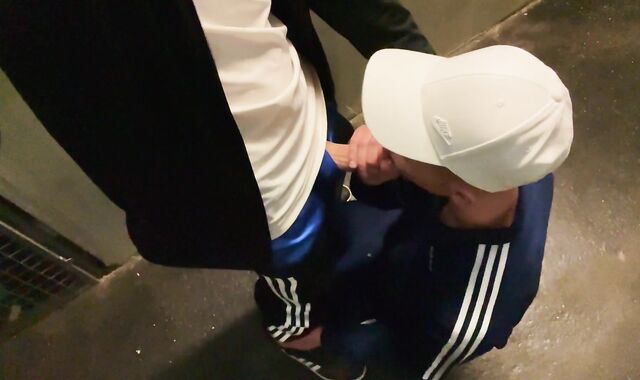 Public Twunk stud pound