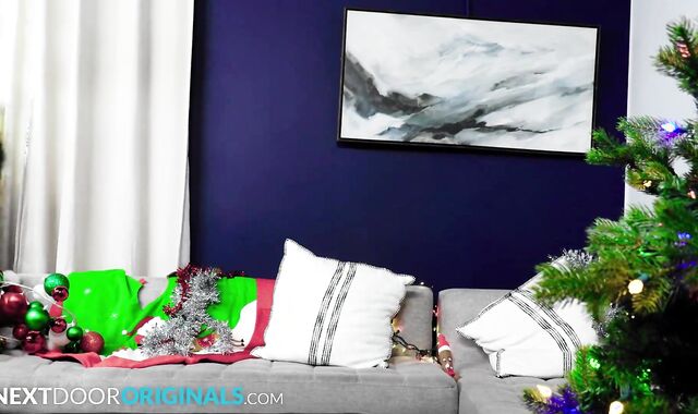 NextDoorStudios - Wondrous Elf Brandon Anderson Tricks Roommie into Poking Him