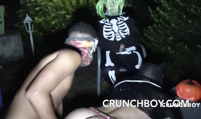 PORKED LOVE GLOVE-FREE-FOR-ALL-FOR-ALL FOR the halloween ceremeony with subordination extrem in public for dimitri