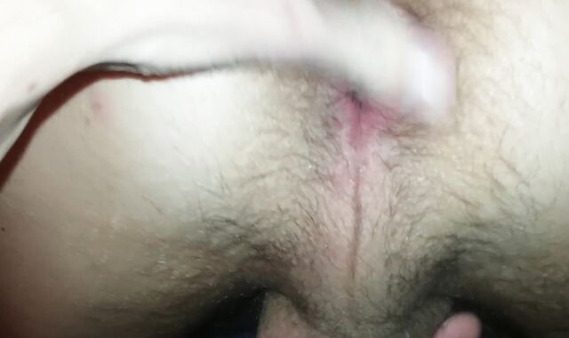 Tiny' Chris ravages Monstrous Chris while bashed on G