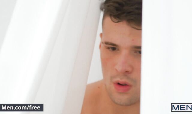 Folks - Molten Beefy Malik Delgaty Porks Trent King's Facehole And Rump With His Yam-Sized Sausage